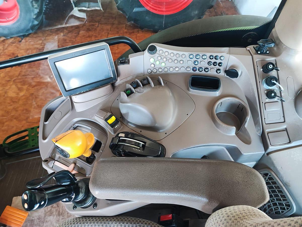 Usato John Deere 6150 R- freni aria e olio 200q- caricatore JD