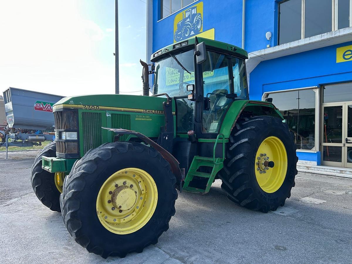 Usato John Deere 7700