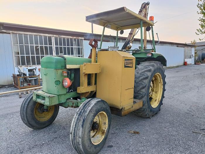 Usato John Deere 2120 con braccio Procmas da 6 m