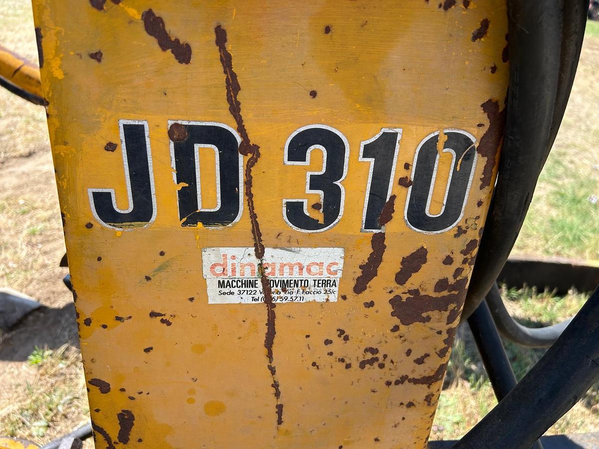 Usato Caricatore John Deere con benna