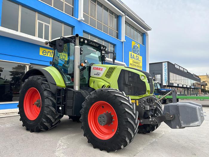 Usato Claas Axion 870-CV 300-sollevatore e PTO anteriore