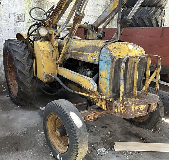 Usato Fordson Major CV 45 - 4 cilindri con caricatore