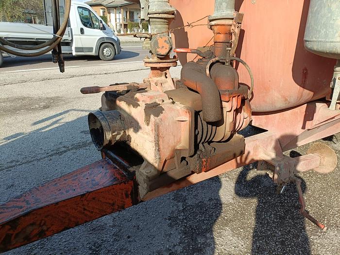 Usato Botte da liquame Bossini due assi- 80 quintali