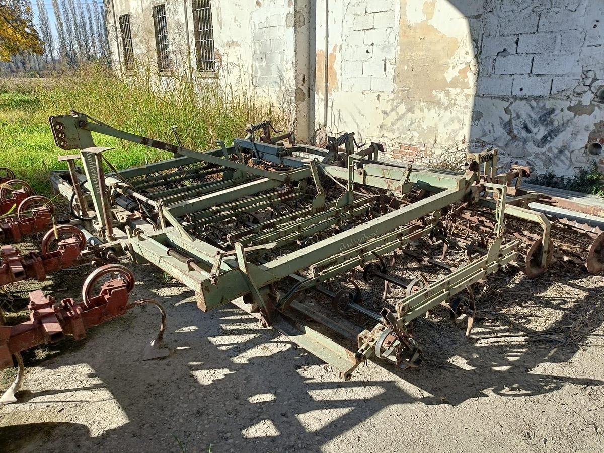 Usato Vibrocoltivatore Doublet Record- pieghevole idraulicamente