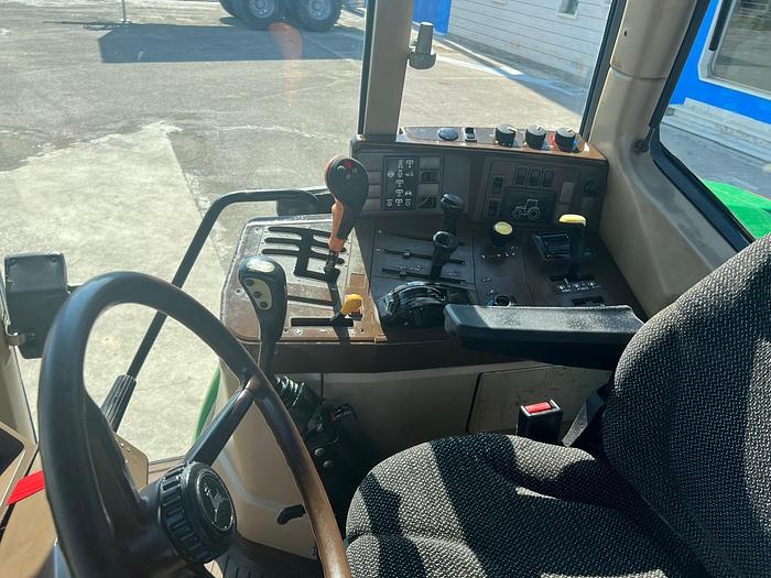 Usato John Deere 6210-caricatore JD 651-freni aria 175q