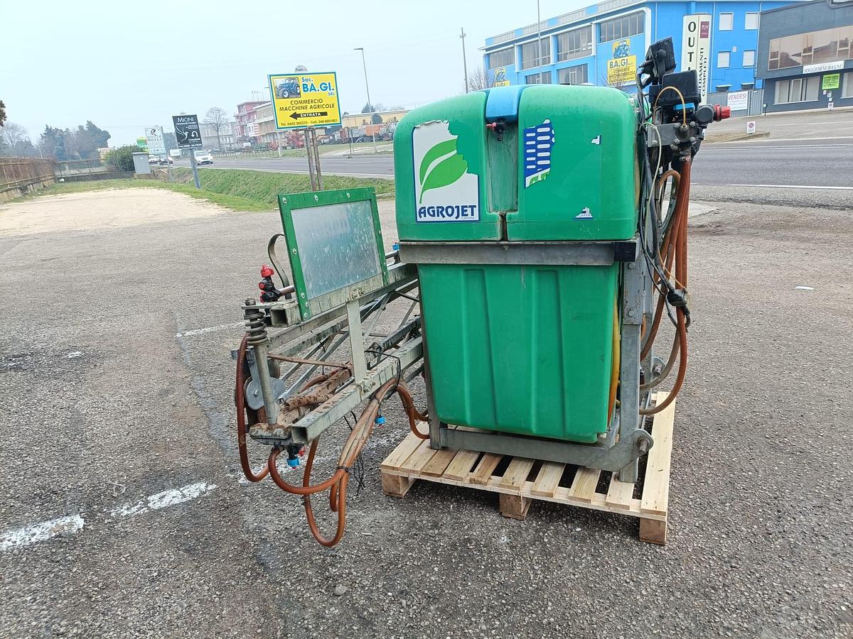 Usato botte da diserbo Caffini da 6q con barre