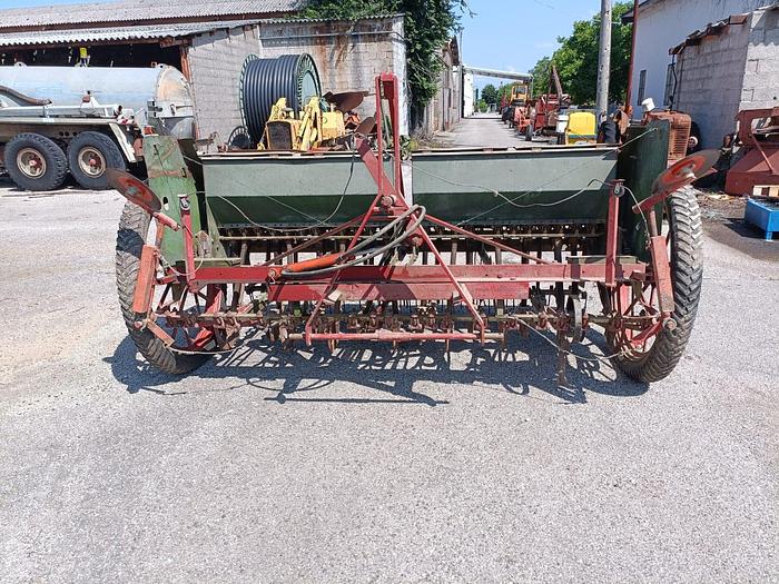 Usato Seminatrice da grano da 2,50m