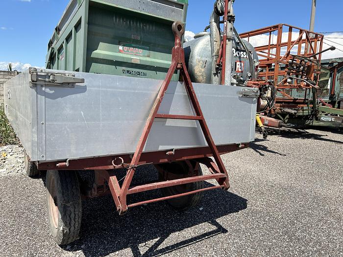 Usato Rimorchio agricolo Artigiano due assi