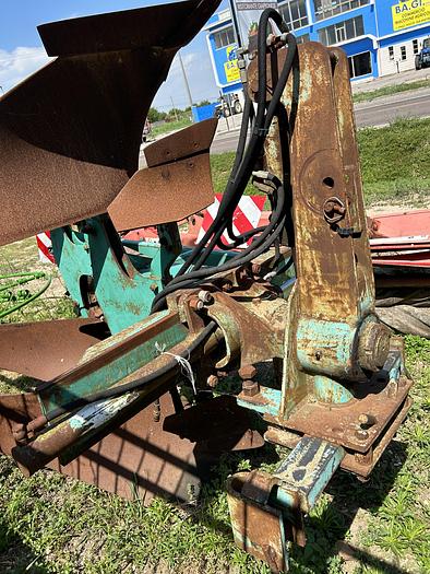 Usato Aratro bivomere Lago con spostamento idraulico