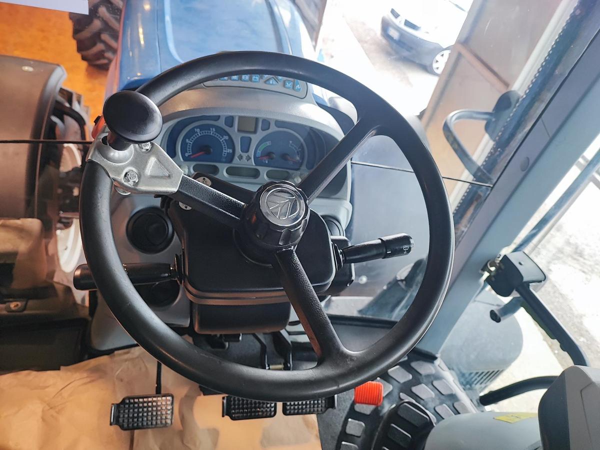 Usato New Holland T 7.210- soll. e PTO anteriori