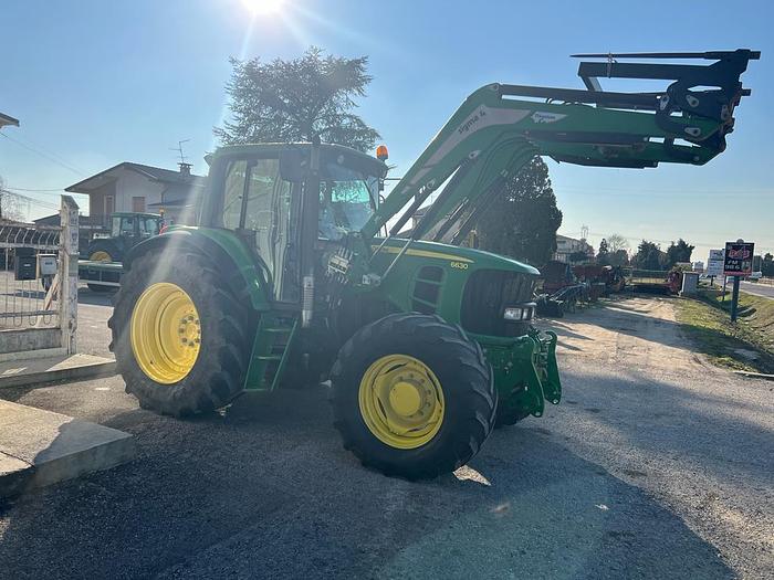 Usato John Deere 6630-anno 2014-soll. e presa di forza