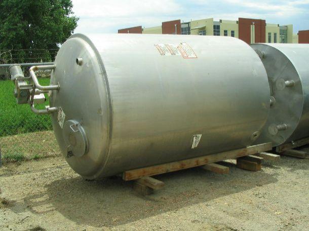 Usado 2000 GALLON STORAGE TANK