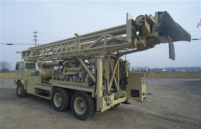 Used 1982 Ingersoll-Rand T4W DH Drill Rig
