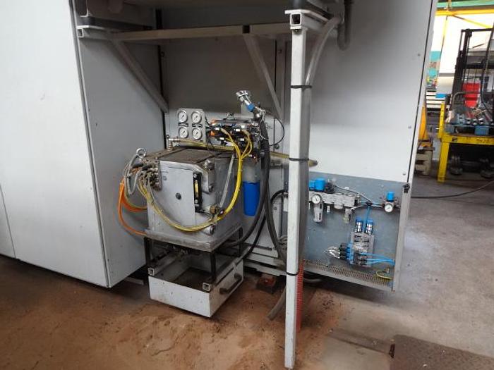 Utilisé Machine CNC d’usinage de vis mère