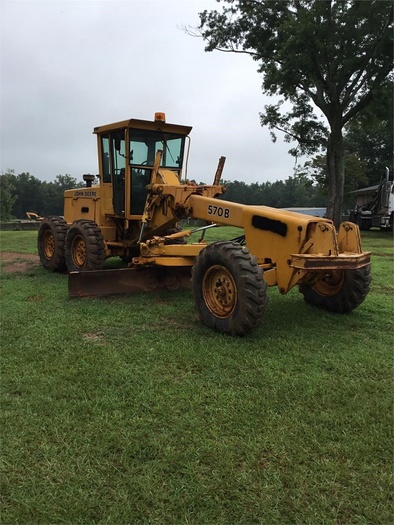 1988 DEERE 570B