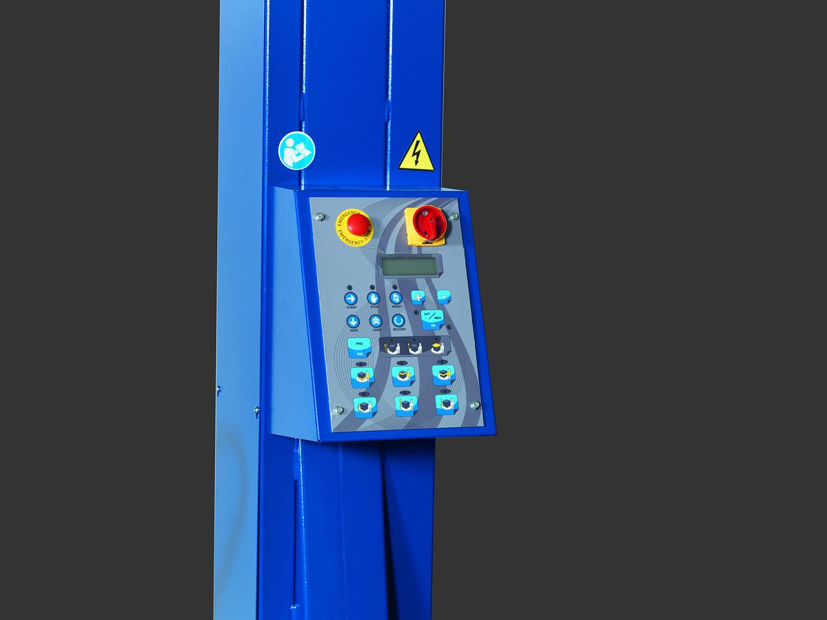C-One Cresco Semi-Automatic Pallet Wrapper