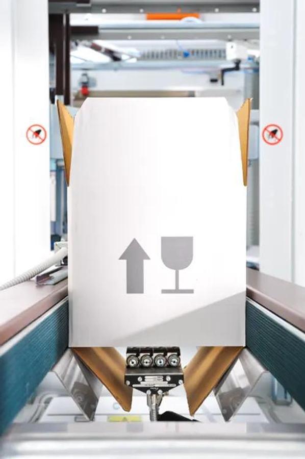 Cyklop Semi Automatic Case Sealer: CT 303 SD