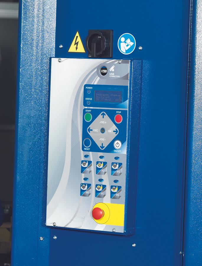 C-One Vertex Semi-Automatic Pallet Wrapper