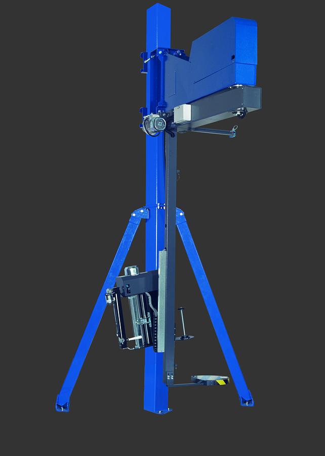 C-One Evolvo Semi-Automatic Pallet Wrapper