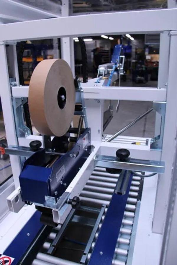 Cyklop Automatic Case Sealer: CT 305 SDR