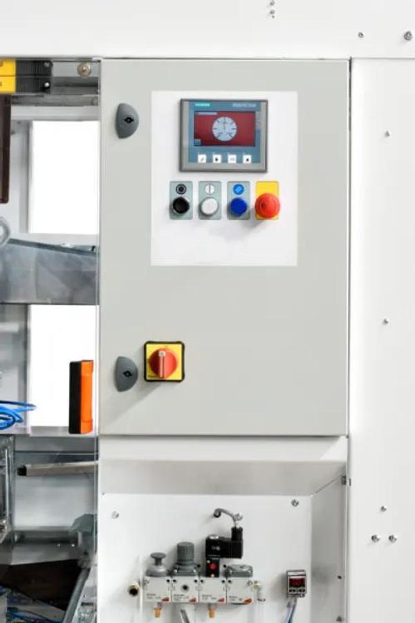 Cyklop Carton Erecting Machine: CT 3000