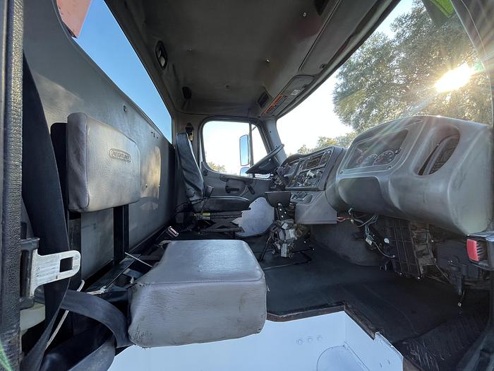 Used 2007 Freightline