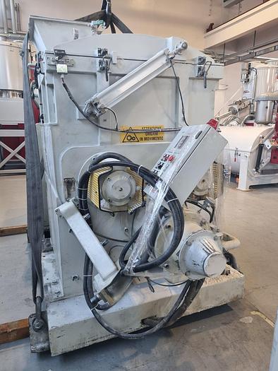 Used 700 LITER (WORKING) BATTAGGION KNEAKER EXTRUDER - T-316 S/S - JACKETED