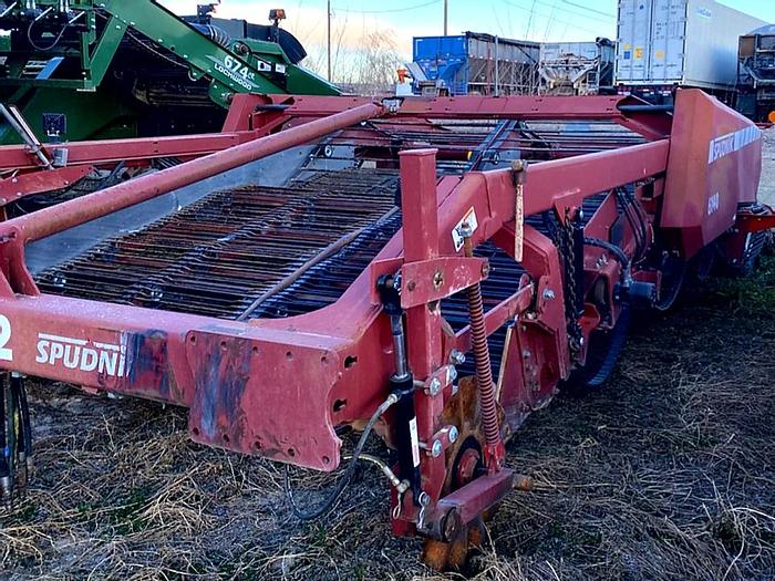 Used 2005 Spudnik 6140 Potato Windrower