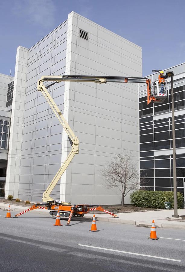 68-77 ft. Atrium Lift, Electric, Narrow