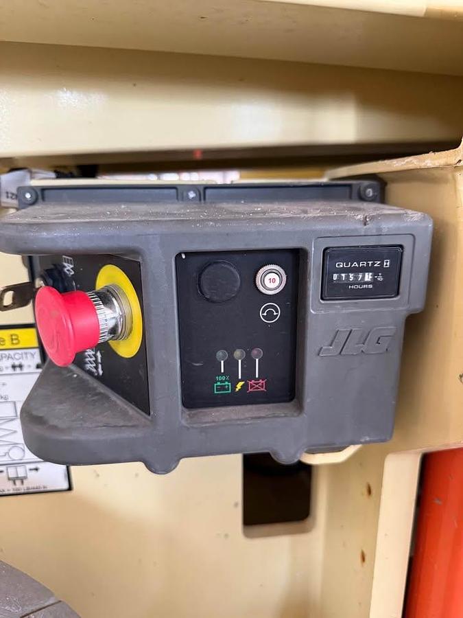 Used 2019 JLG 2632ES Scissor lift