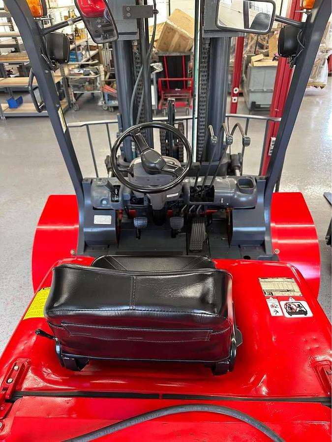 Used 2014 TUSK/KOMATSU 1000PG-8