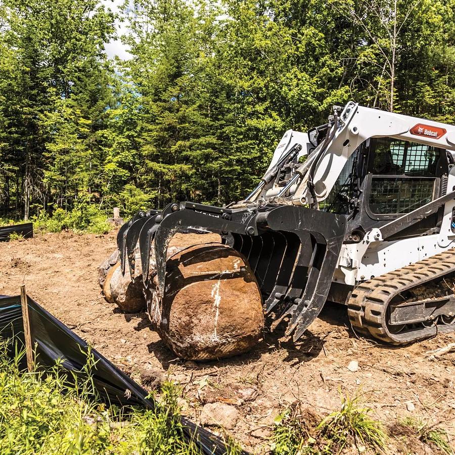 3,400-4,100 lb. Compact Track Loader