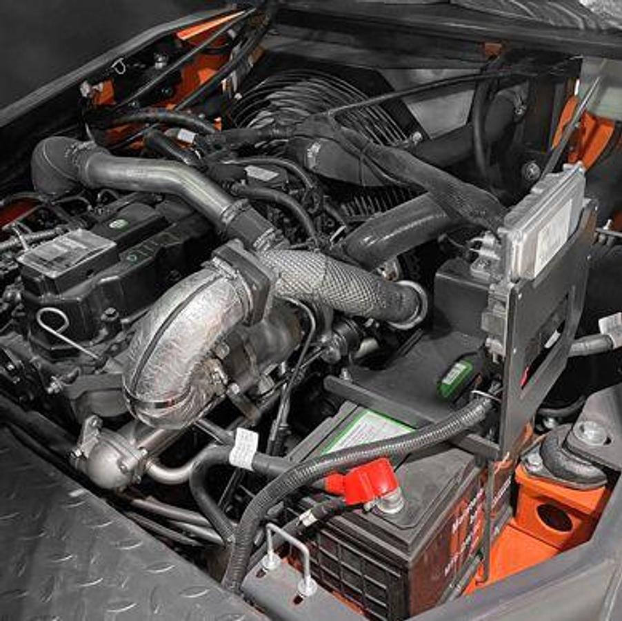 Diesel powered rough terrain telehandler - Exceptional performance - Heavy Duty.