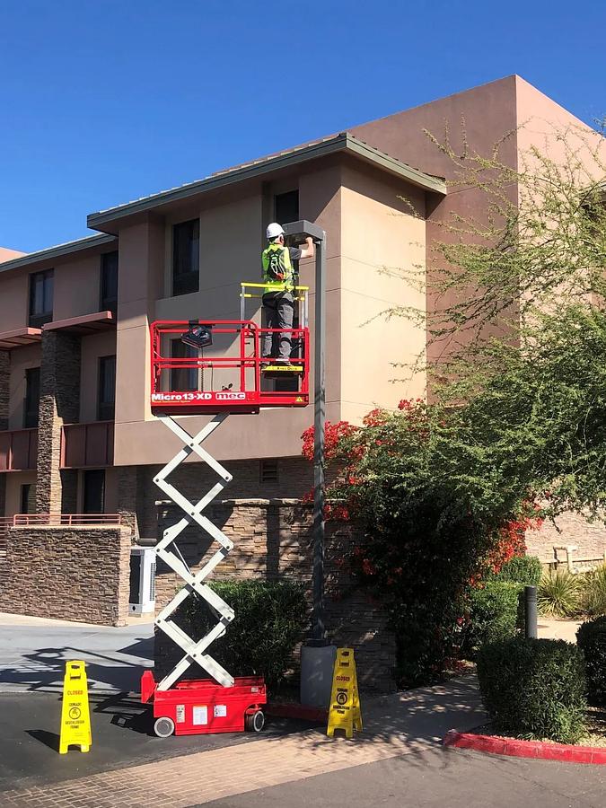 13 ft. Scissor Lift, Electric, Micro