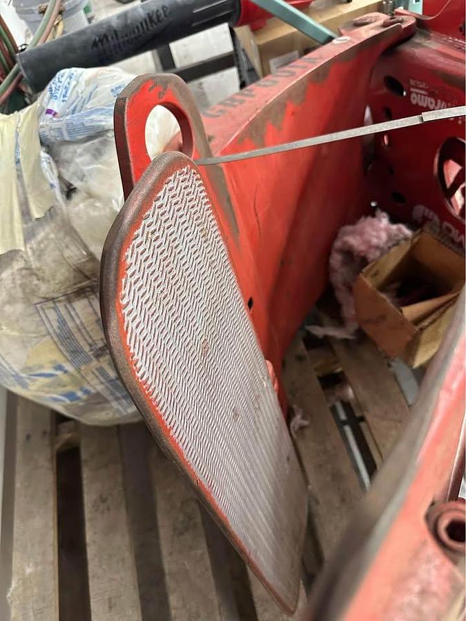 Used 2005 AURAMO AM-13RF-11