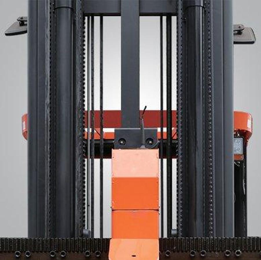 AC powered very narrow aisle forklift - High lift height - High mobility.