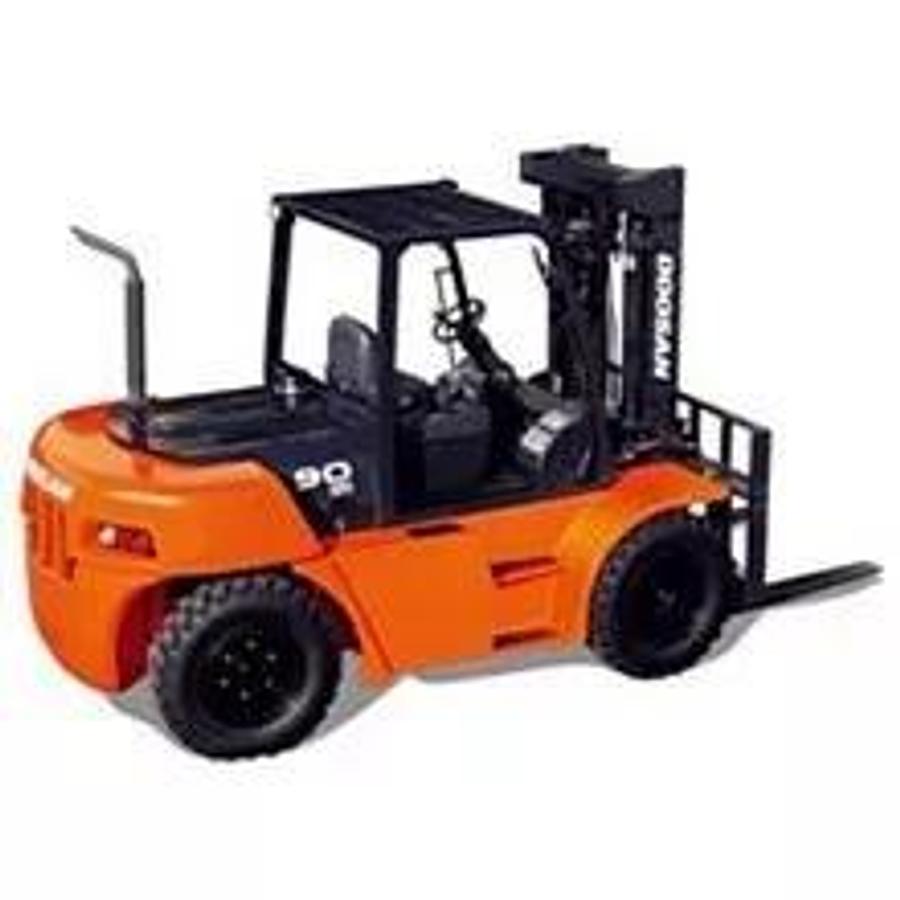 22,500lb. Diesel Warehouse Forklift, Pneumatic Tires