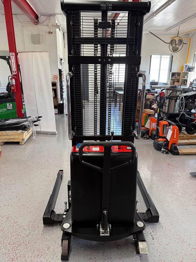 Used 2016 Noblelift Semi Electric Straddle Stacker 2,200lbs Capacity SPN10A