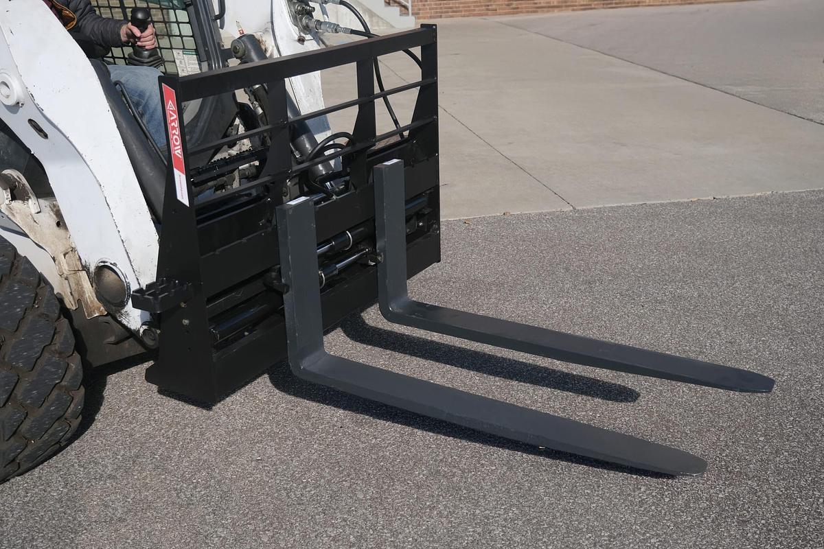 Fork Positioning Pallet Forks