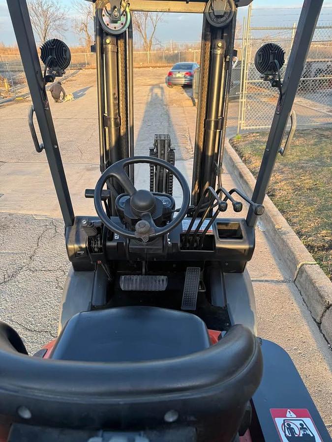 Used Toyota 5,000 lb Cushion Tire Forklift — LP Gas | Side Shift | Fully serviced 