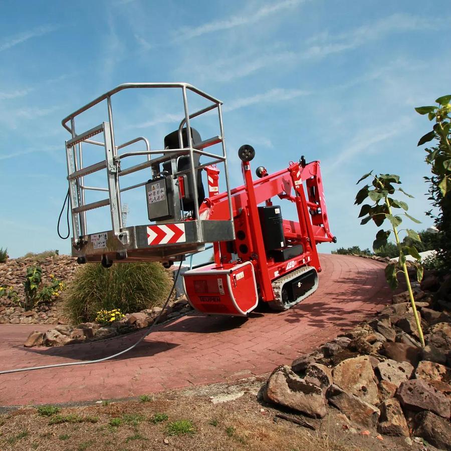 35-42 ft. Atrium Lift, Electric or Gas