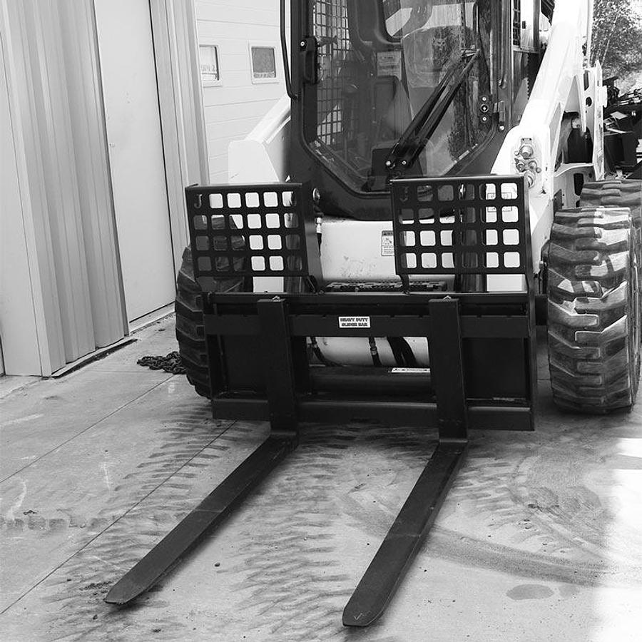 2026 Jenkins Hydraulic Sliding Pallet Forks 4'