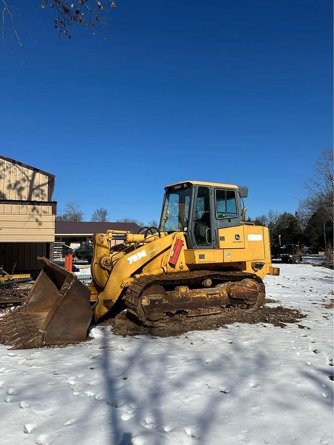Used JOHN DEERE 755C SERIES 2
