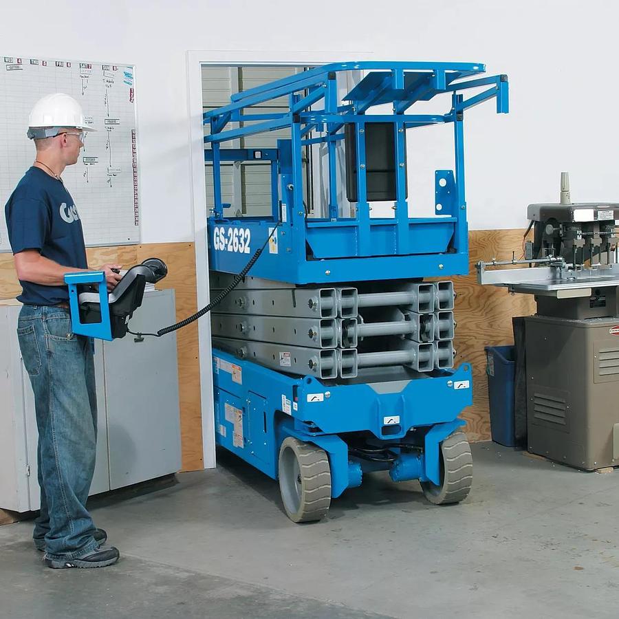 24-26 ft. Scissor Lift, Electric, Narrow