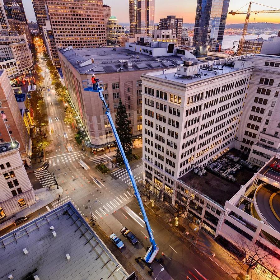 180-185 ft. Telescopic Boom Lift, Diesel