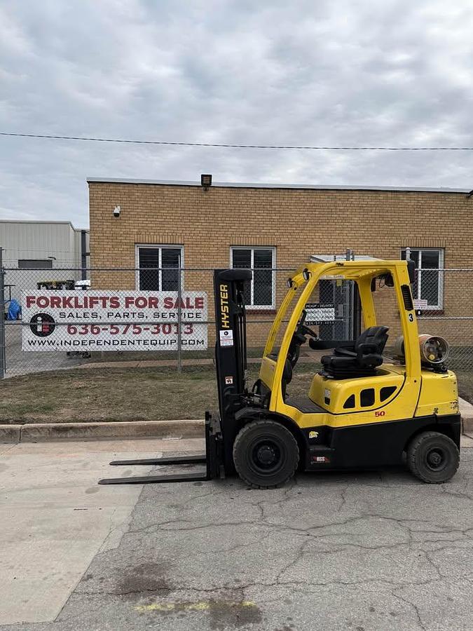 Used Hyster 5,000 lb Solid Pneumatic Forklift — Used | Fully Serviced | Warranty