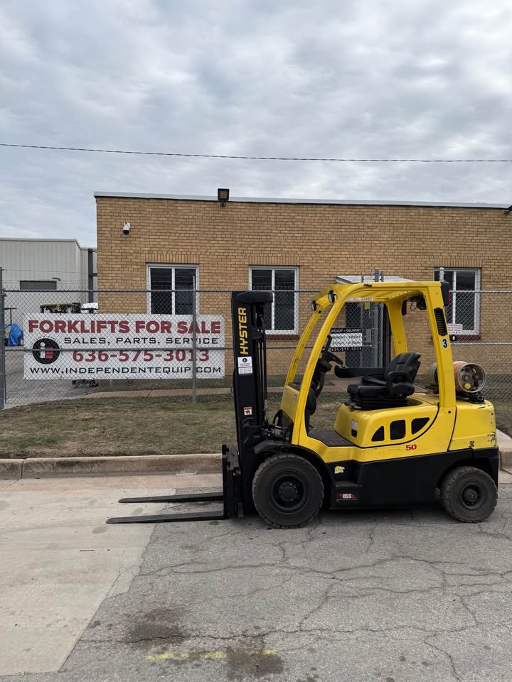 Used Hyster 5,000 lb Solid Pneumatic Forklift — Used | Fully Serviced | Warranty