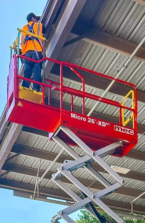 25 ft. Scissor Lift, Electric, Micro