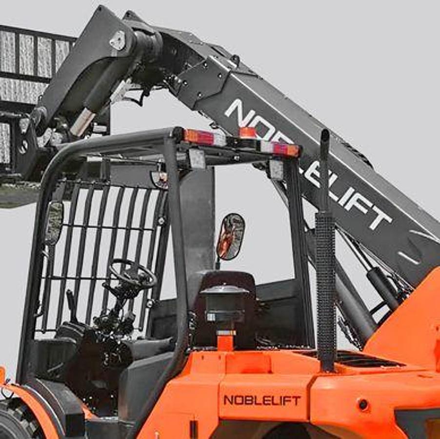 FTH60 Diesel
6,000 lb Capacity
Rough Terrain Telehandler Diesel Forklift
Pneumatic Tires