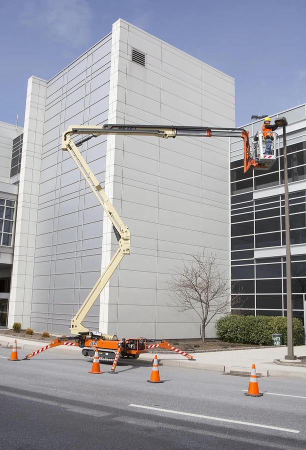 77 ft. Atrium Lift, Electric, Narrow